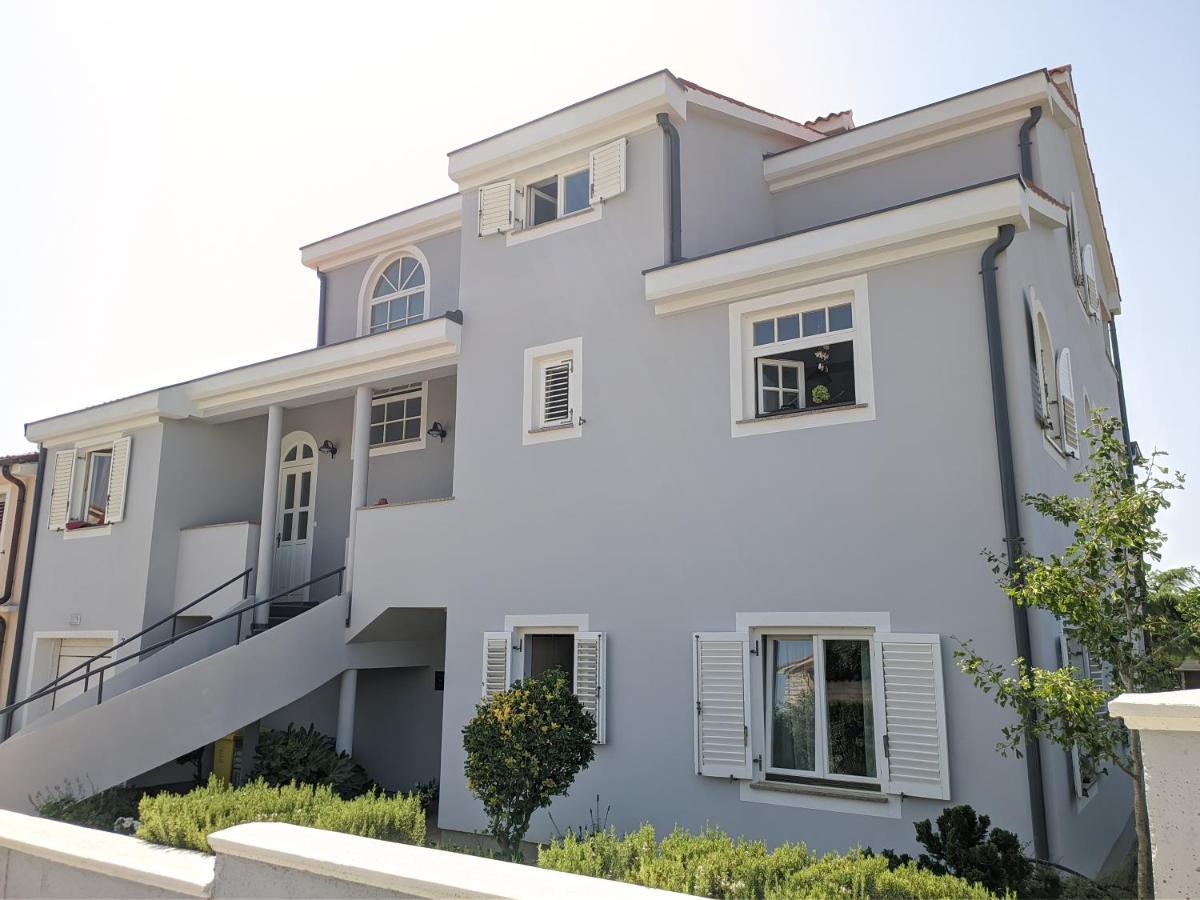 Triton Guest house