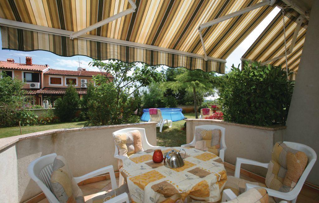 Triton Guest house Vinkuran